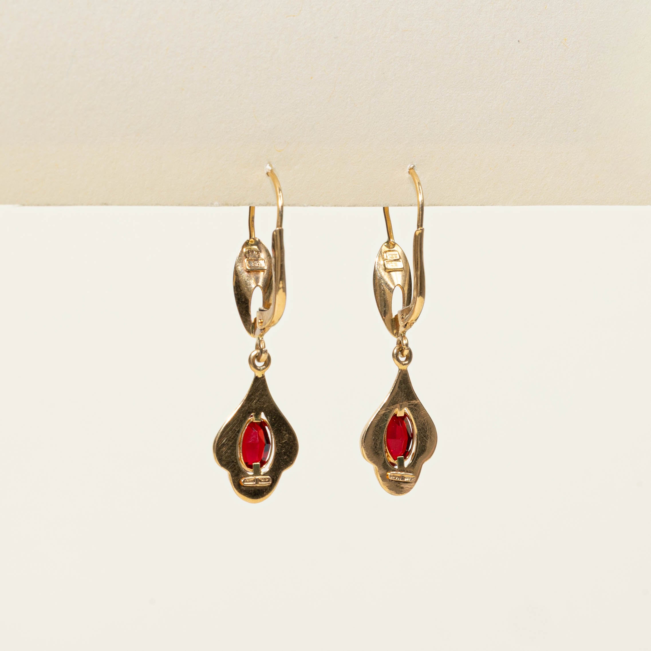 18k Red Glass Floral Drop Earrings | 1.30ctw