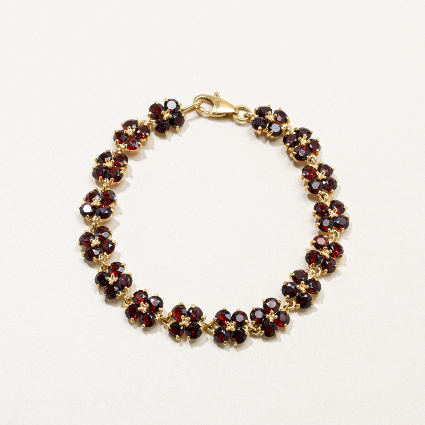 18k Garnet Floral Cluster Bracelet | 12.80ctw