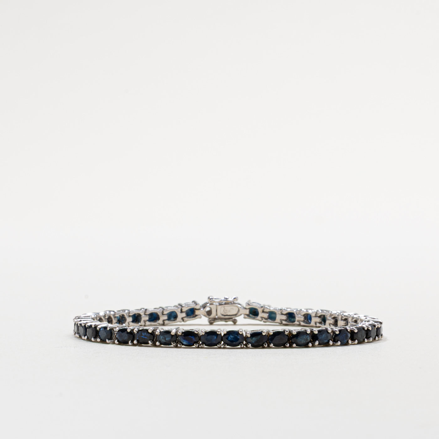 18k Sapphire Tennis Bracelet | 8.20ctw