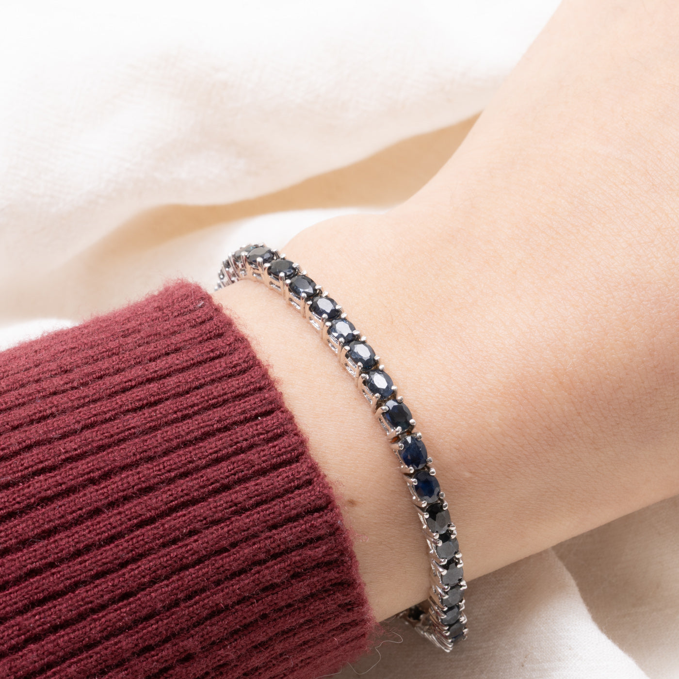 18k Sapphire Tennis Bracelet | 8.20ctw