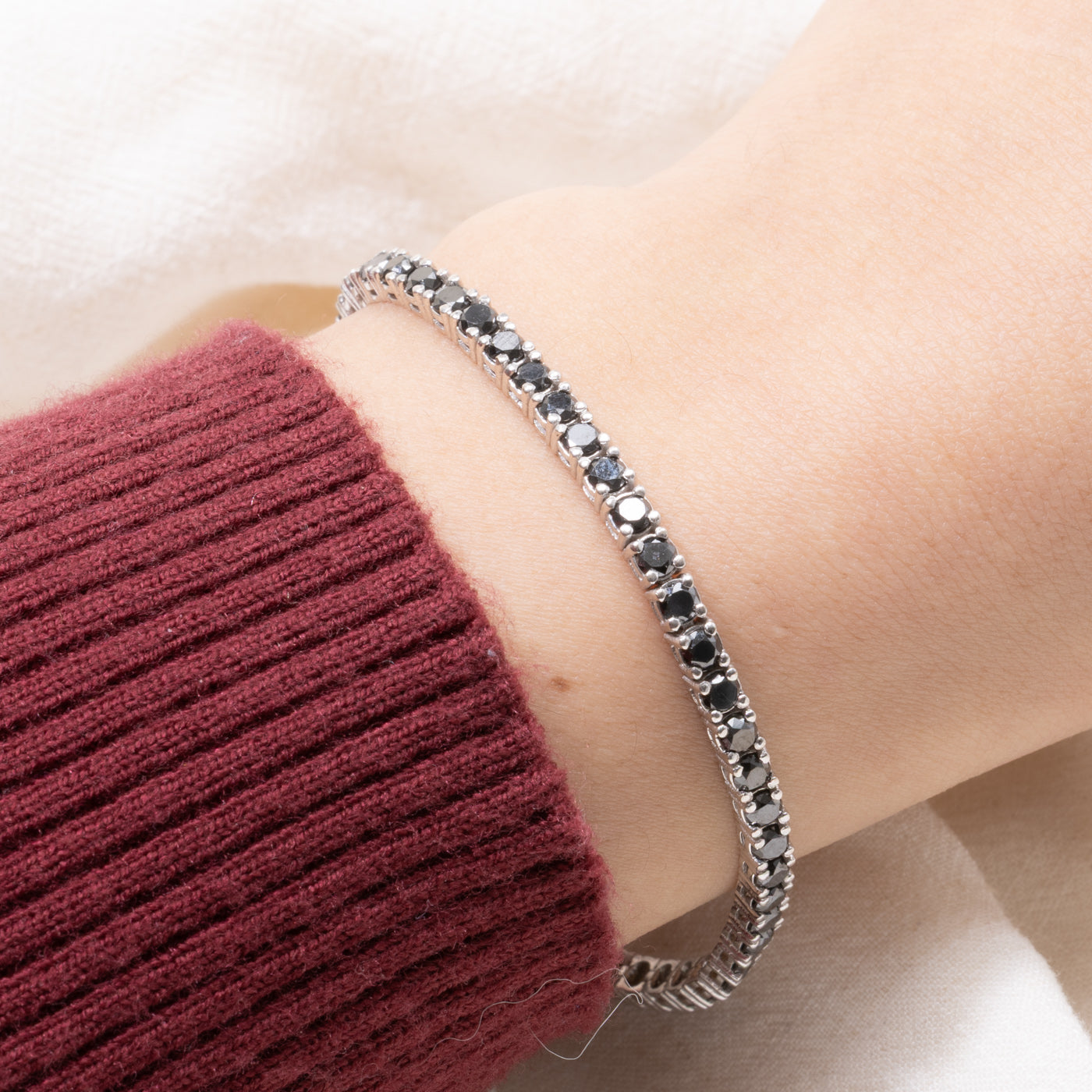 14k Black Sapphire Tennis Bracelet | 4.50ctw