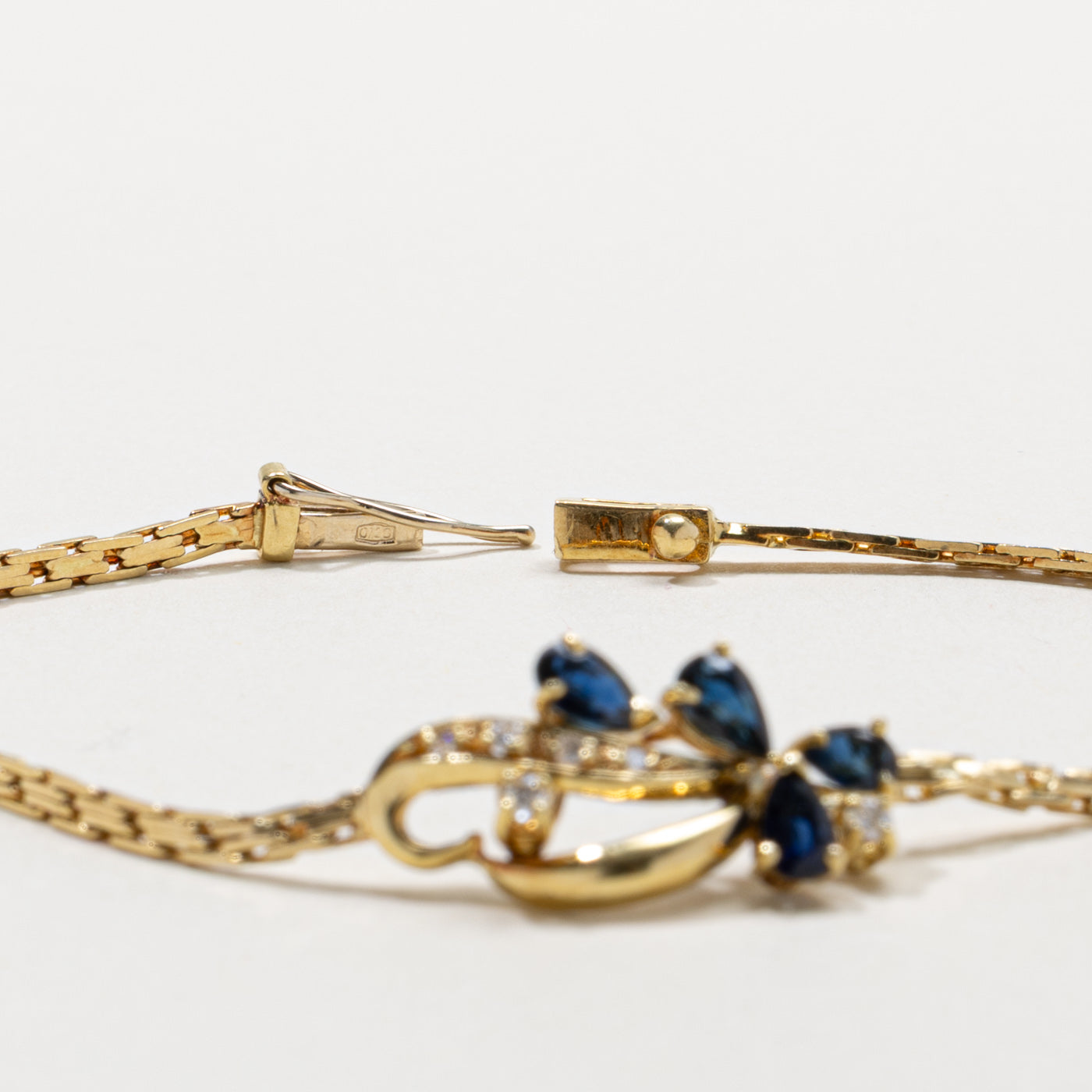 18k Sapphire & Diamond Floral Cluster Bracelet | 0.80ctw, 0.11ctw