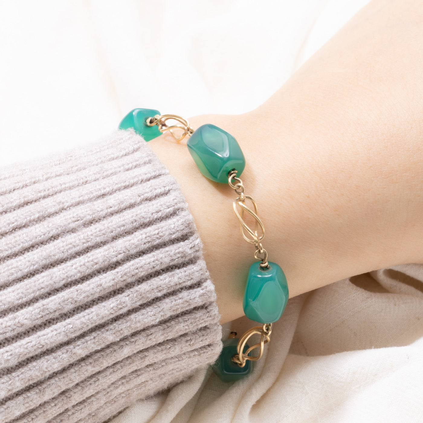 14k Chalcedony Geometric Bracelet | 33.50ctw