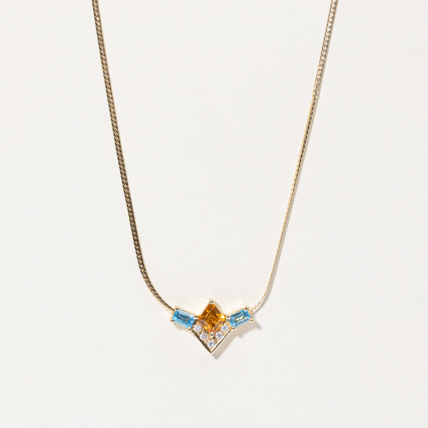 ***ÉVALUATION*** Collier en or 14 carats 6291-81