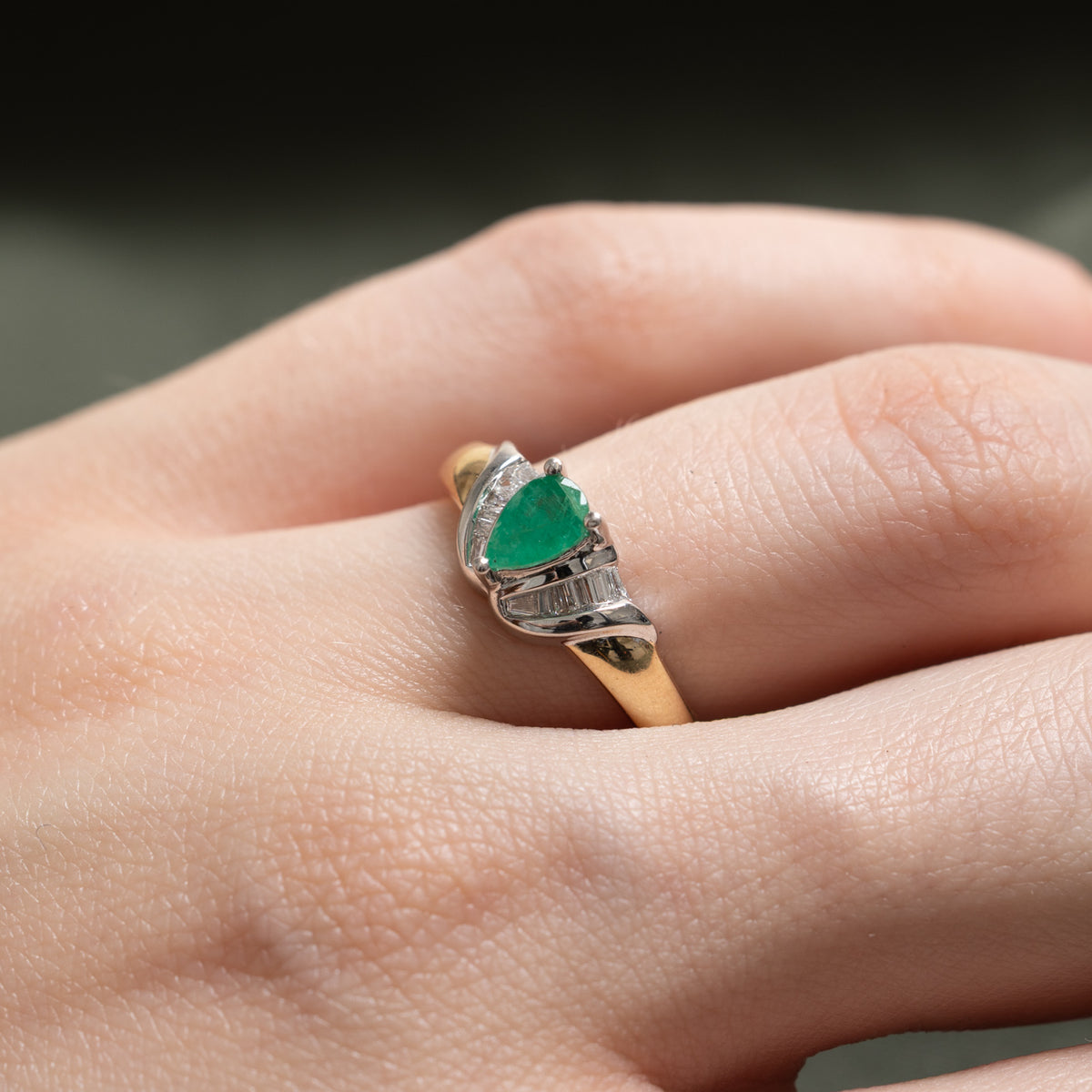 10k Two Tone Pear Cut Emerald & Diamond Ring | 0.28ct, 0.10ctw | SZ 6.5