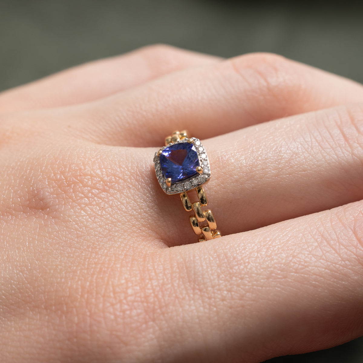 14k Cushion Cut Tanzanite & Diamond Halo Geometric Ring | 1.05ct, 0.04ctw | SZ 9