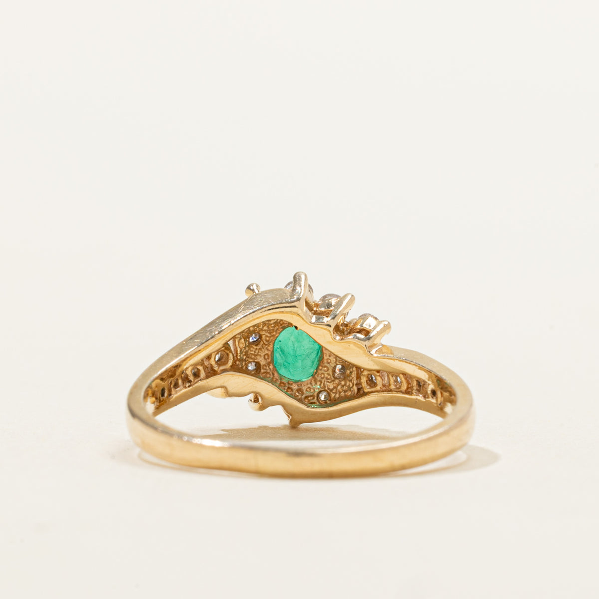 14k Oval Cut Emerald & Diamond Petal Halo Bypass Ring | 0.38ct, 0.40ctw | SZ 7.25