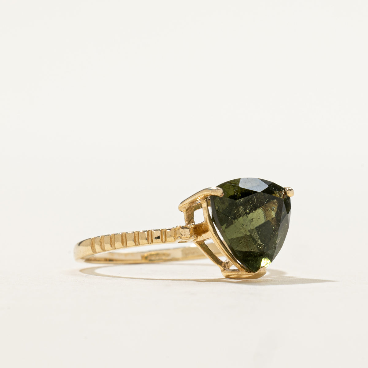 10k Solitaire Trillion Cut Moldavite Grooved Triangle Ring | 2.70ct | SZ 6