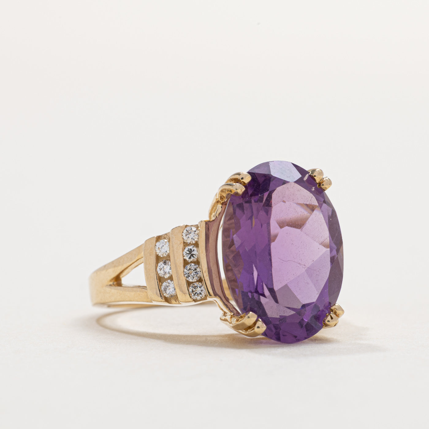 10K Oval Cut Amethyst & Diamond Accented Cocktail Ring | SZ 5.0