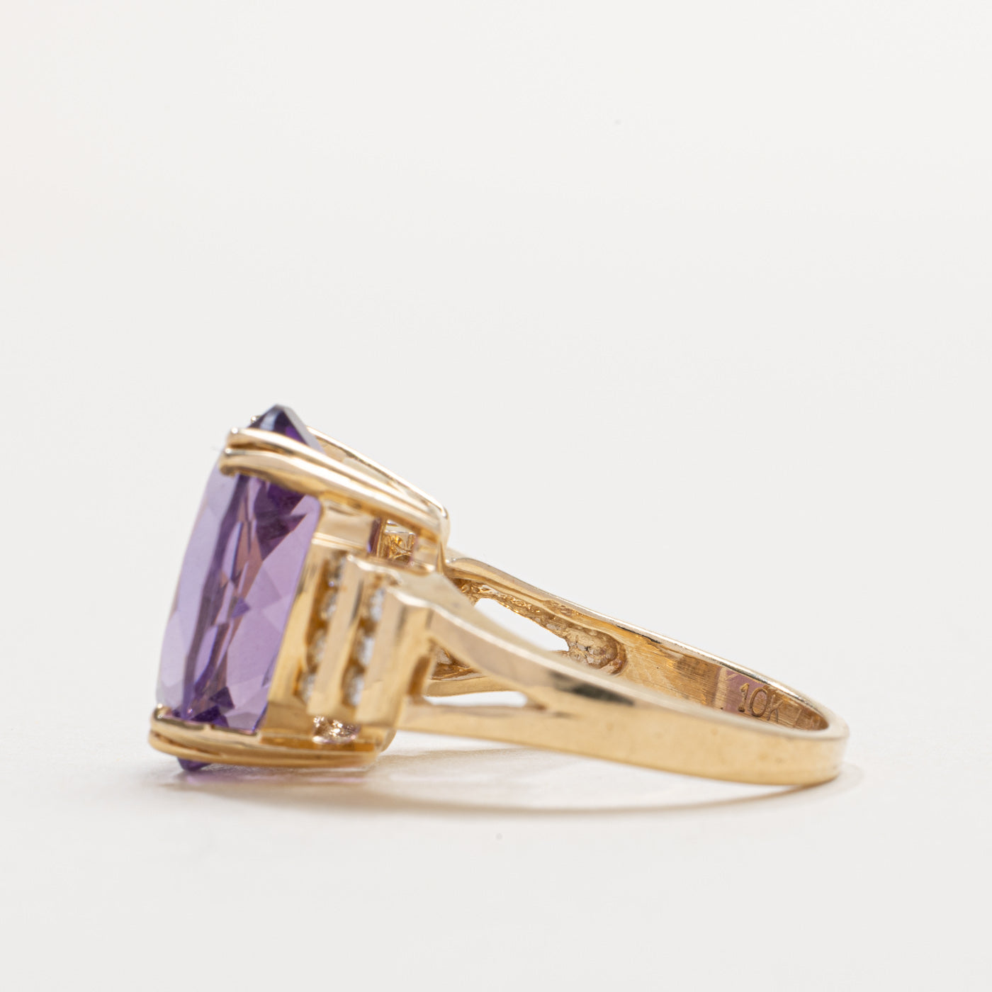 10K Oval Cut Amethyst & Diamond Accented Cocktail Ring | SZ 5.0