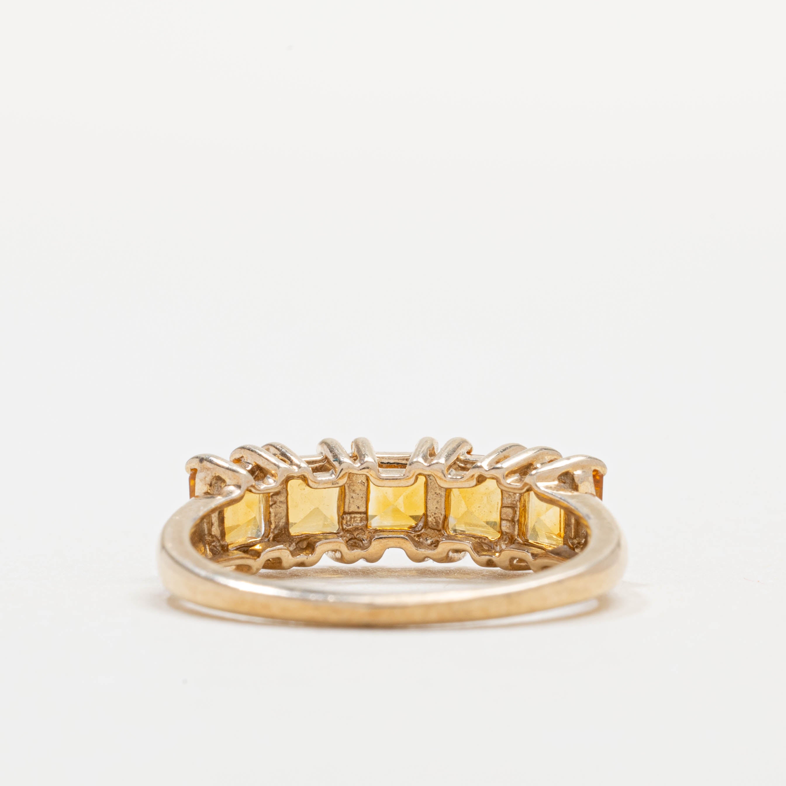 Bague en or 10 carats sertie de cinq pierres de citrine taille graduée | Taille 7.0