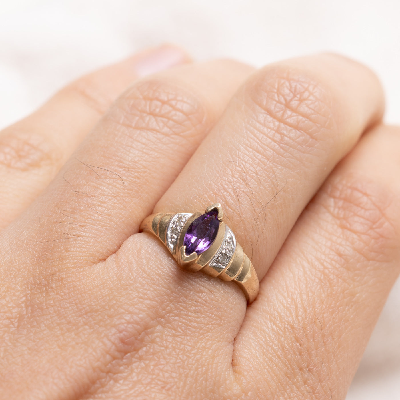 10K Marquise Cut Amethyst & Diamond Grooved Ring | SZ 6.5