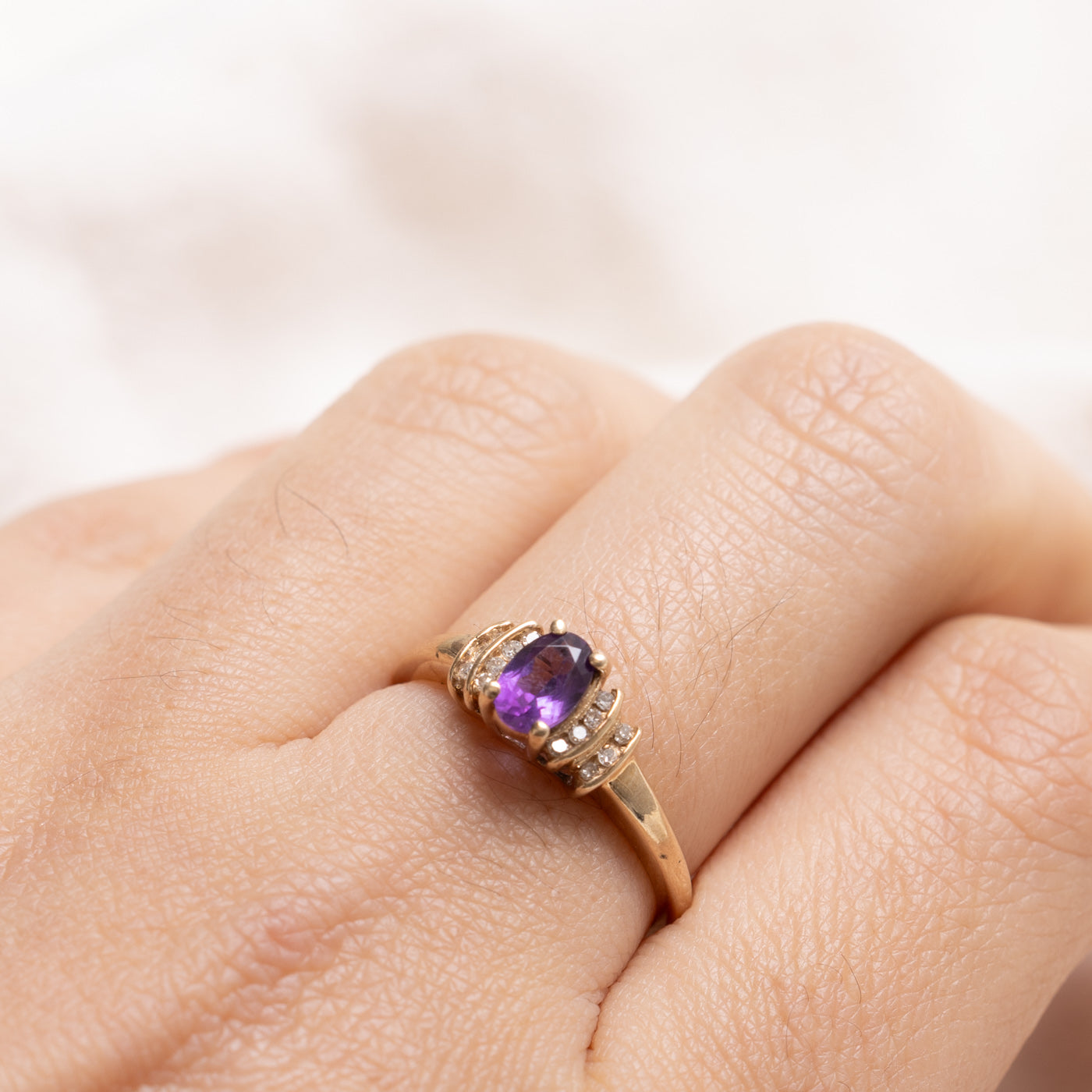 10K Oval Cut Amethyst & Diamond Accented Ring | SZ 7.0