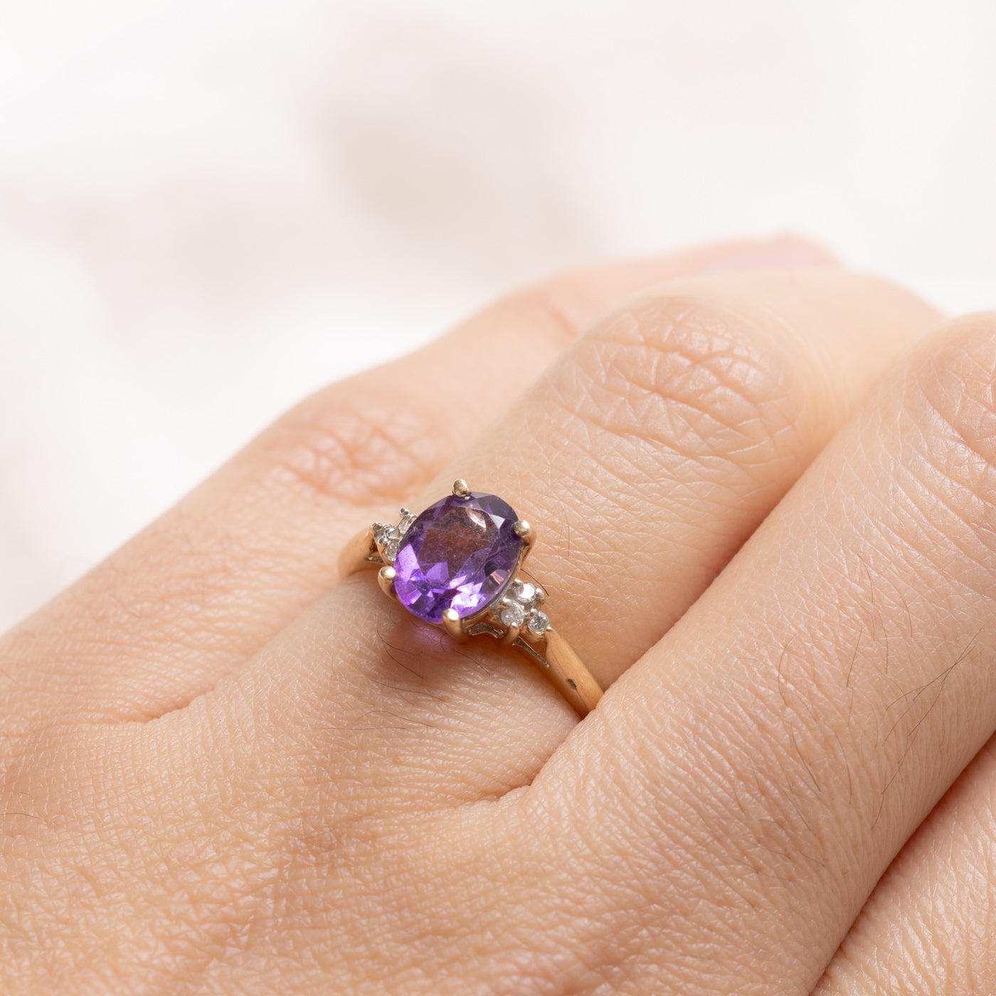 10K Oval Cut Amethyst & Diamond Accented Ring | SZ 5.0