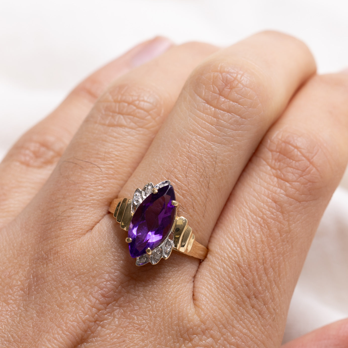 10K Marquise Cut Amethyst & Diamond Grooved Ring | SZ 8.5