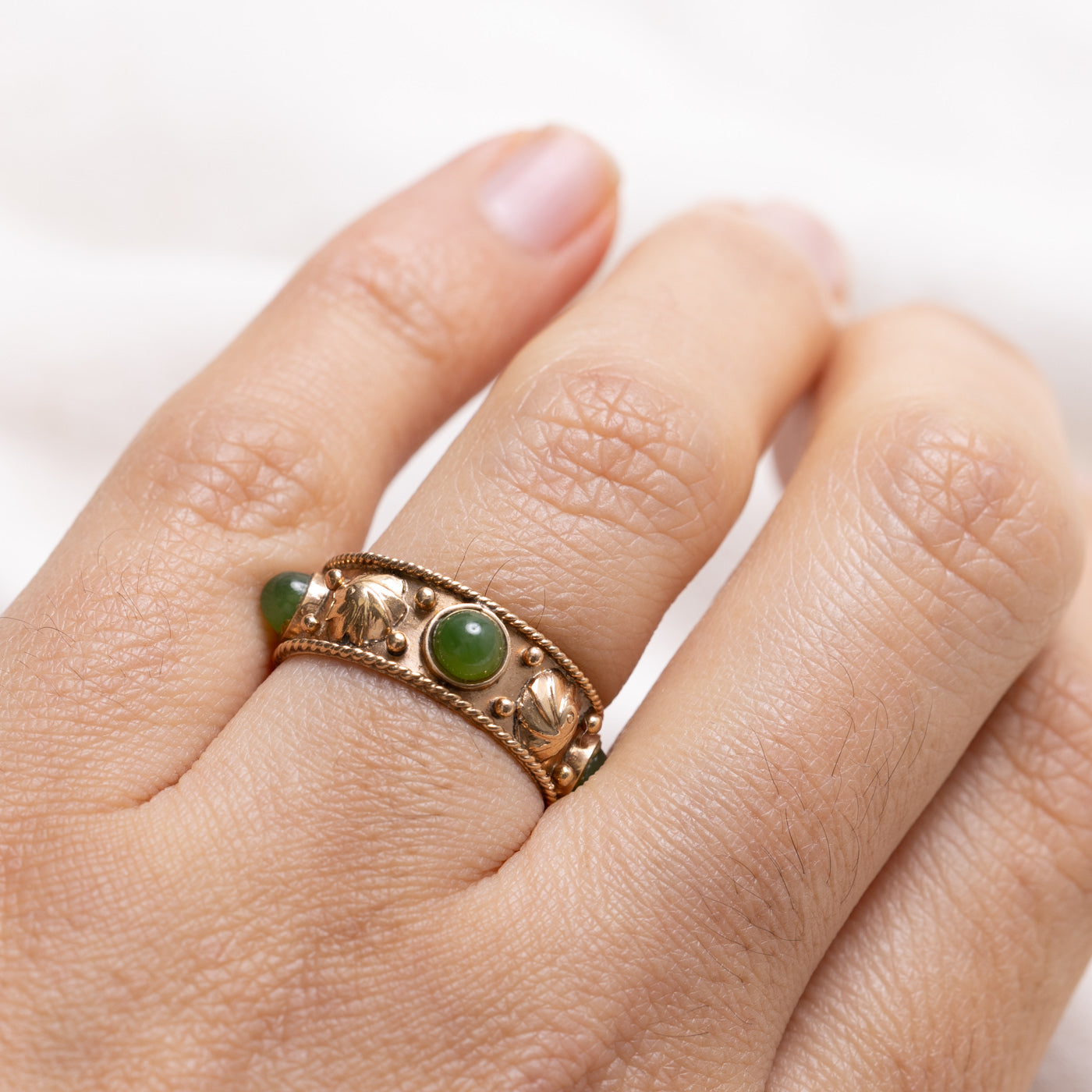 14K Nephrite Jade Shell Design Band | 6.85mm | SZ 6.0