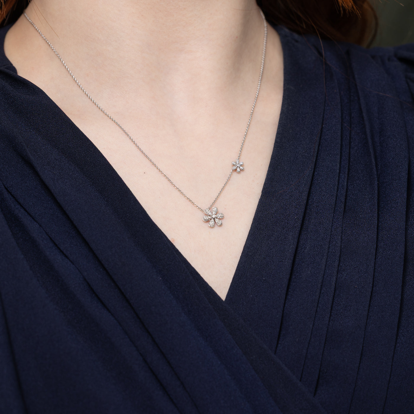 Collier pendentif fleur en diamant 14 carats | 51 cm