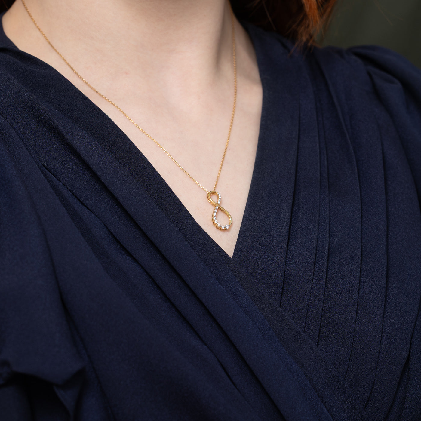18K Diamond Infinity Pendant Necklace | 18"