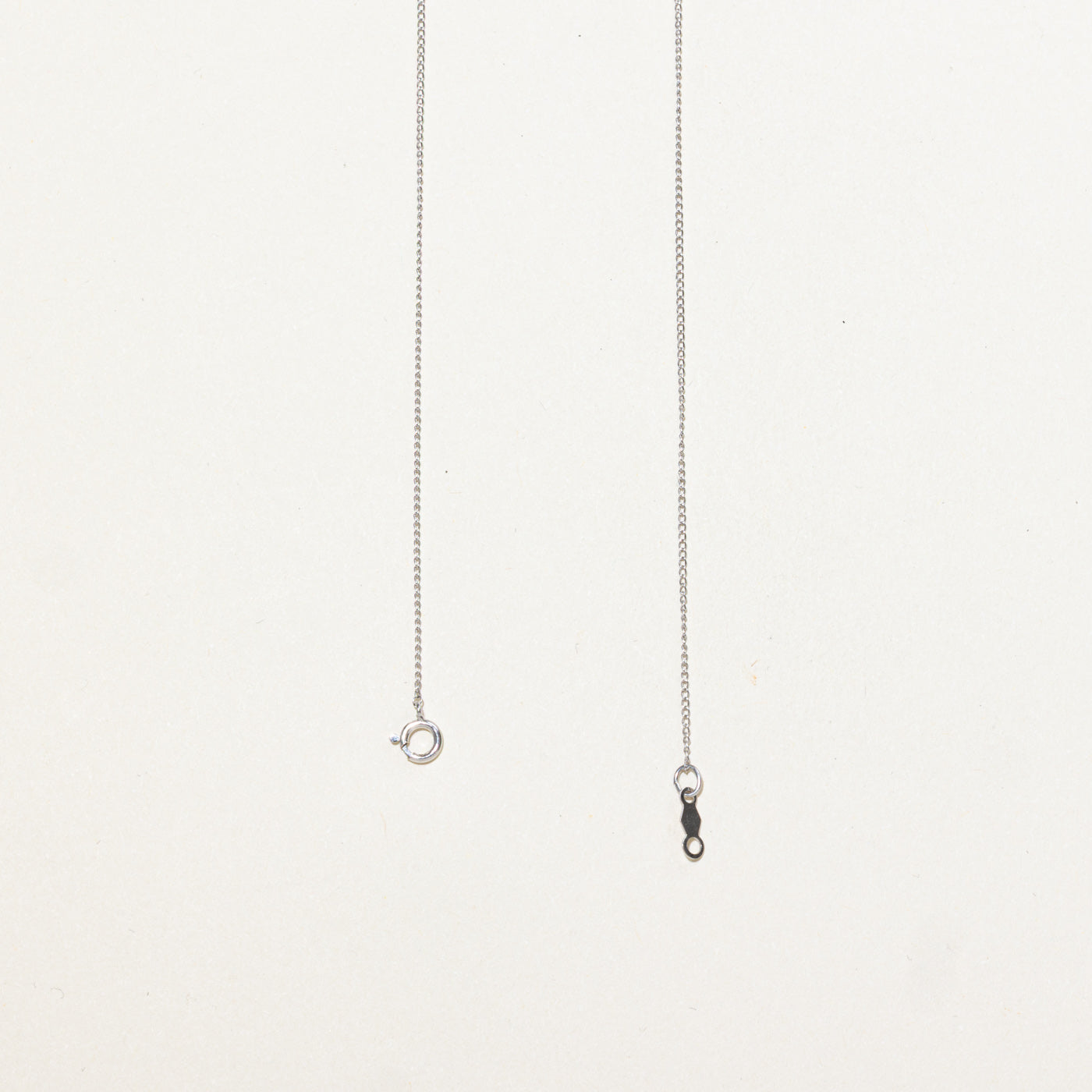 Collier pendentif cœur en or blanc 14 carats et diamants | 38 cm