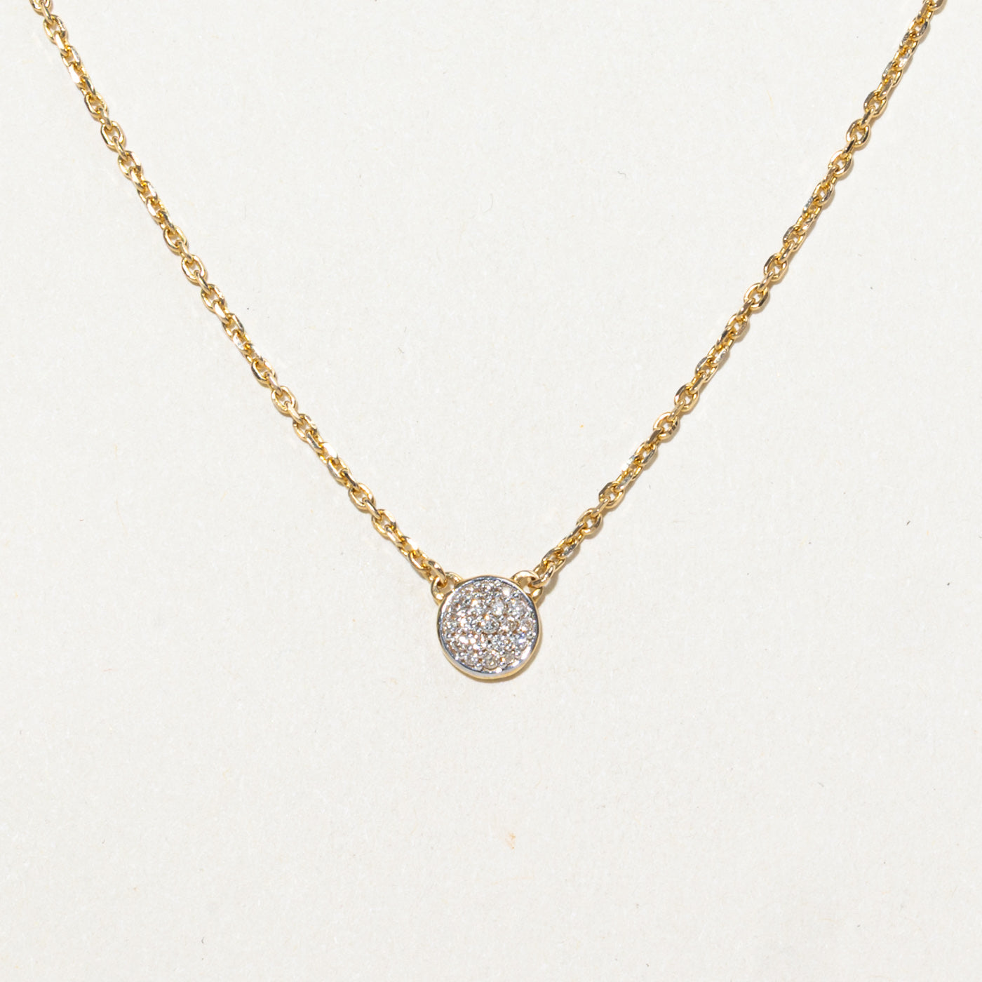 Collier pendentif en diamants en forme de cercle 18 carats | 40,6 cm