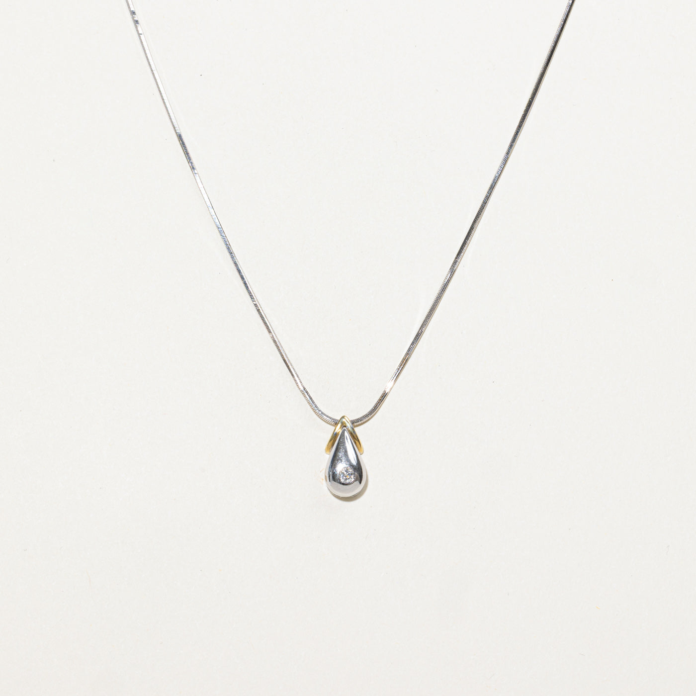 Italian 18K Two Tone Gold Teardrop Pendant Necklace | 16.5"