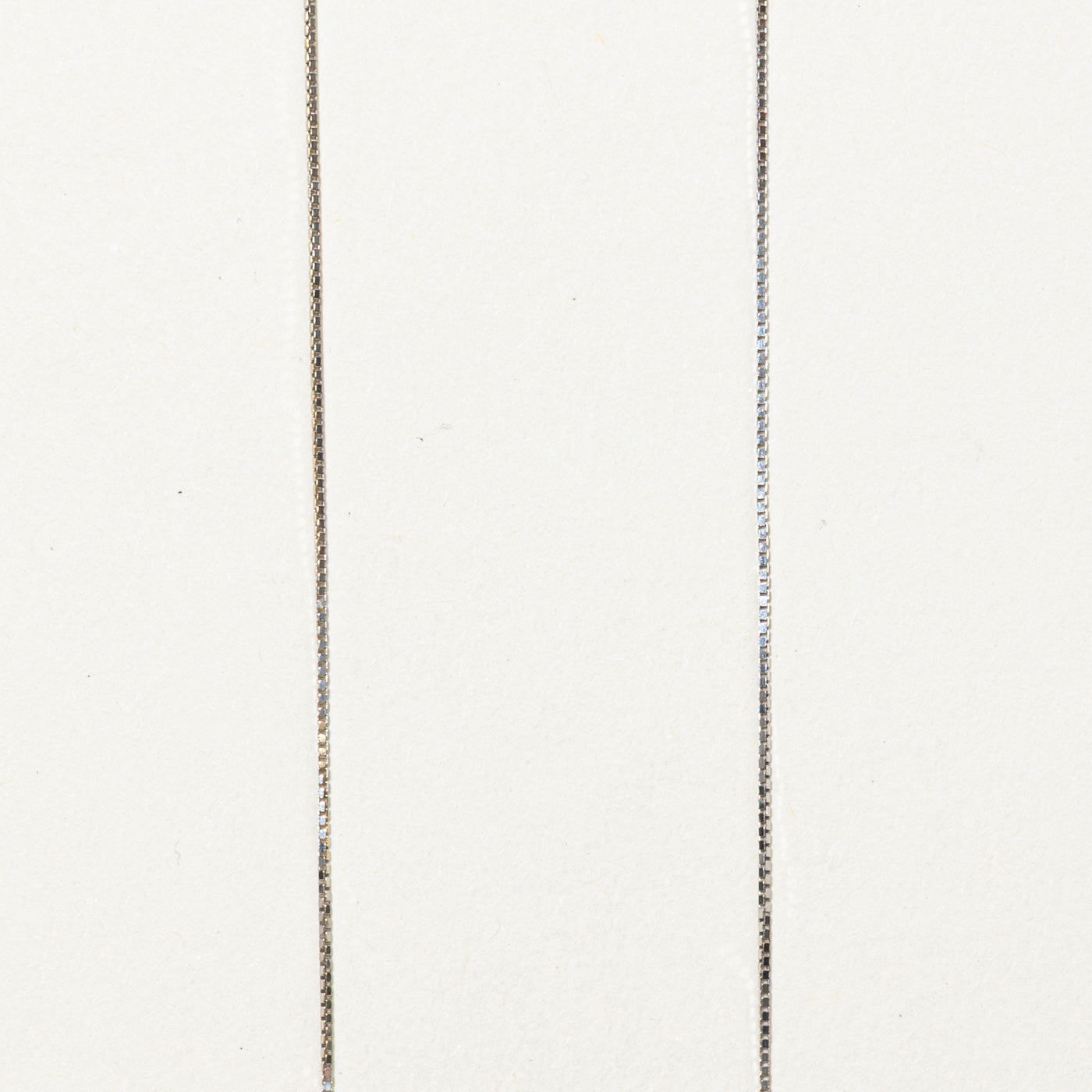 18K Diamond Cluster Halo Pendant Necklace | 16"