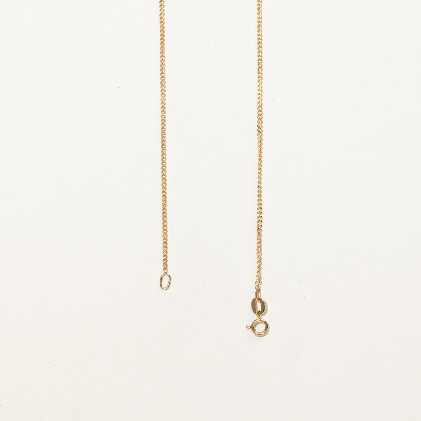 Collier pendentif nœud en or 14 carats et diamants | 35,5 cm