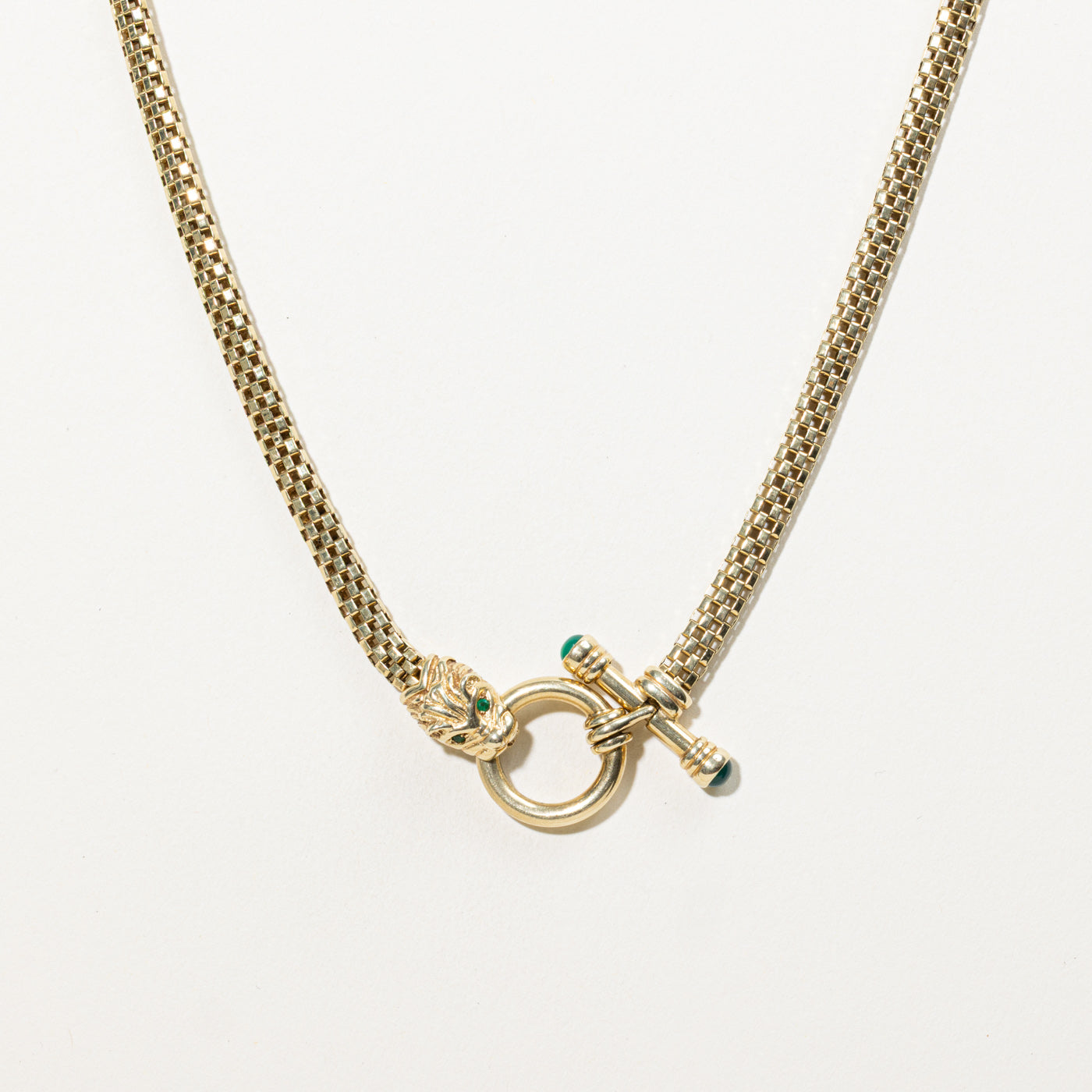 Collier à maillons en or 14 carats avec pendentif tête de panthère et émeraude | 42 cm