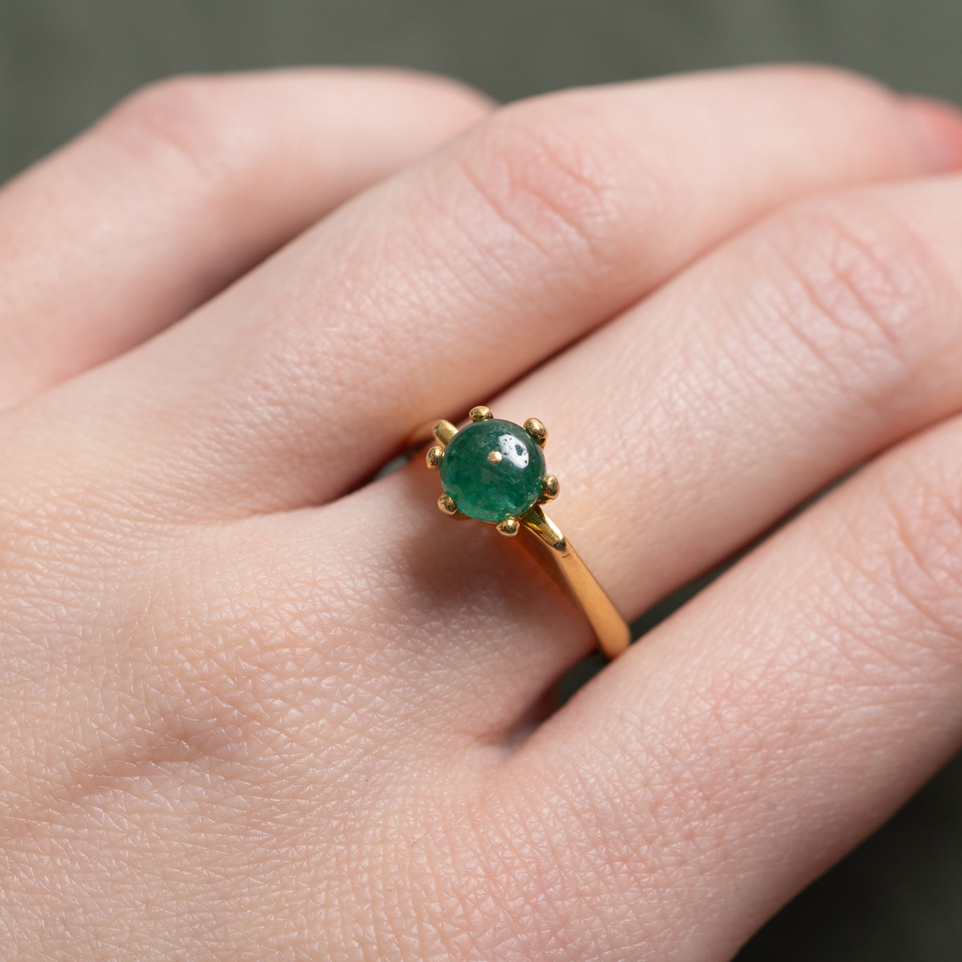 18k Six Prong Cabochon Emerald Ring | SZ 6.25