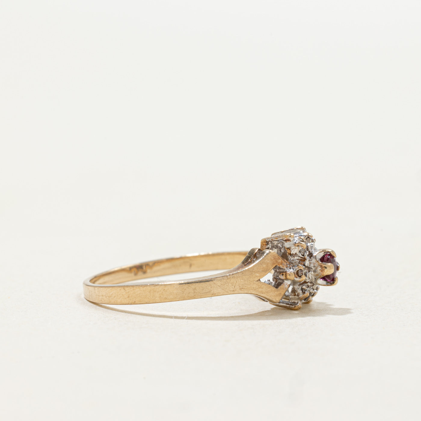 10k Round Cut Ruby & Diamond Petal Cluster Ring | SZ 6.25