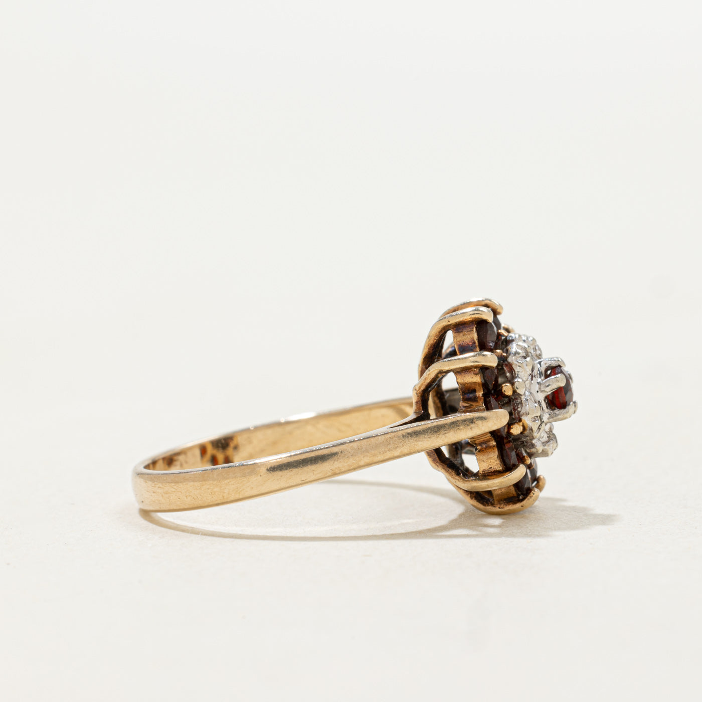 10k Garnet & Diamond Floral Cluster Ring | SZ 6.5
