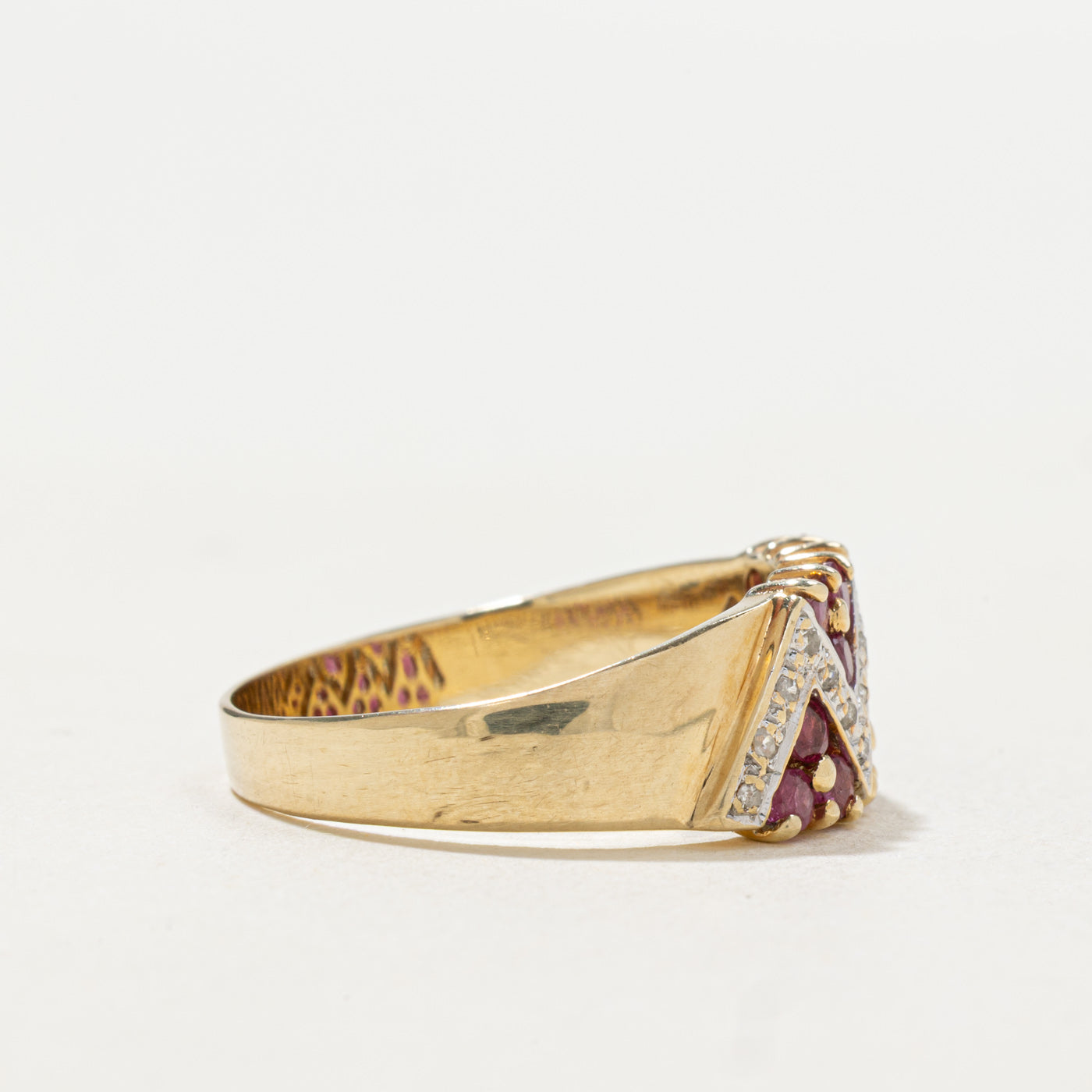 14k Ruby & Diamond Zigzag Design Band | SZ 7.75