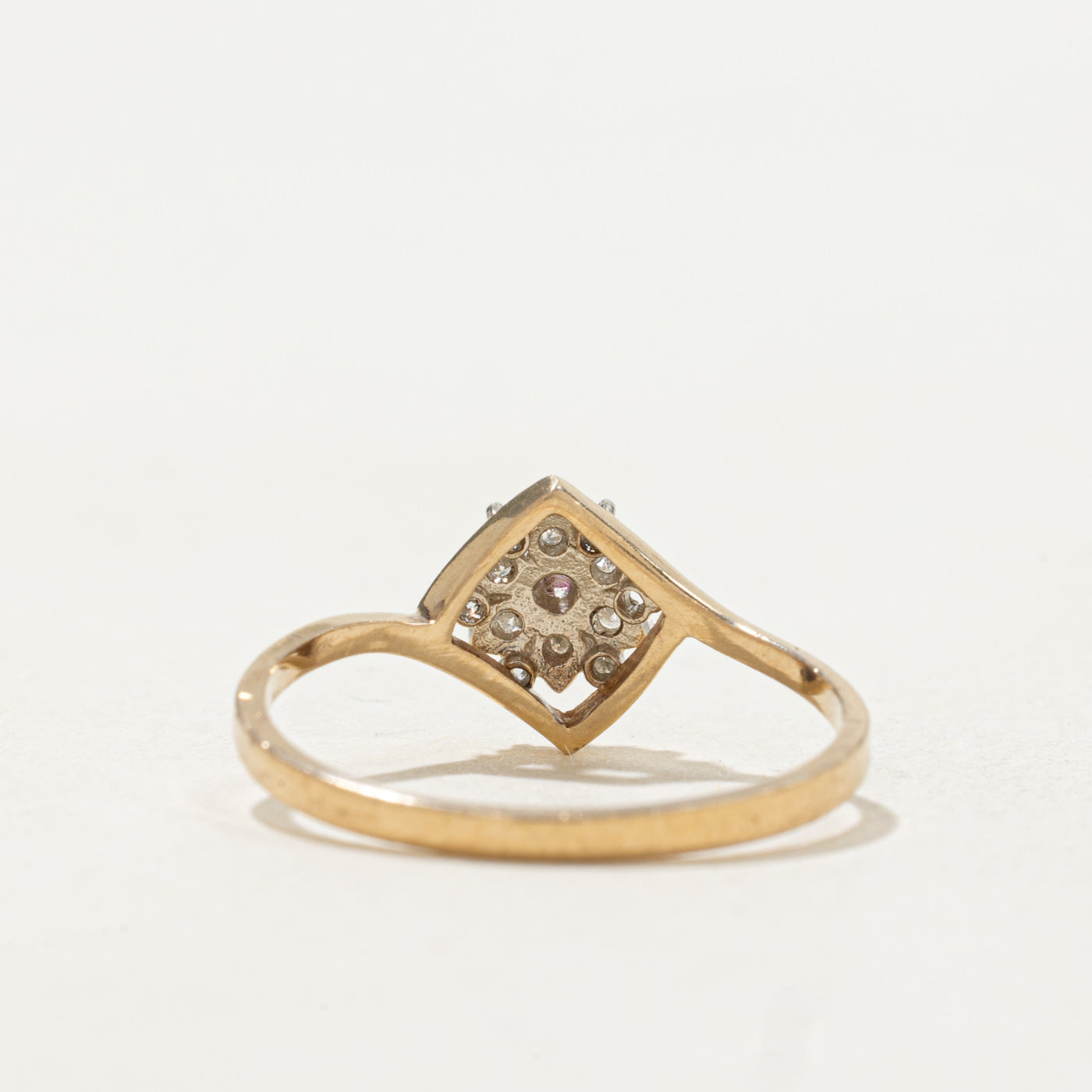 14k Ruby & Diamond Flower Ring | SZ 6.5