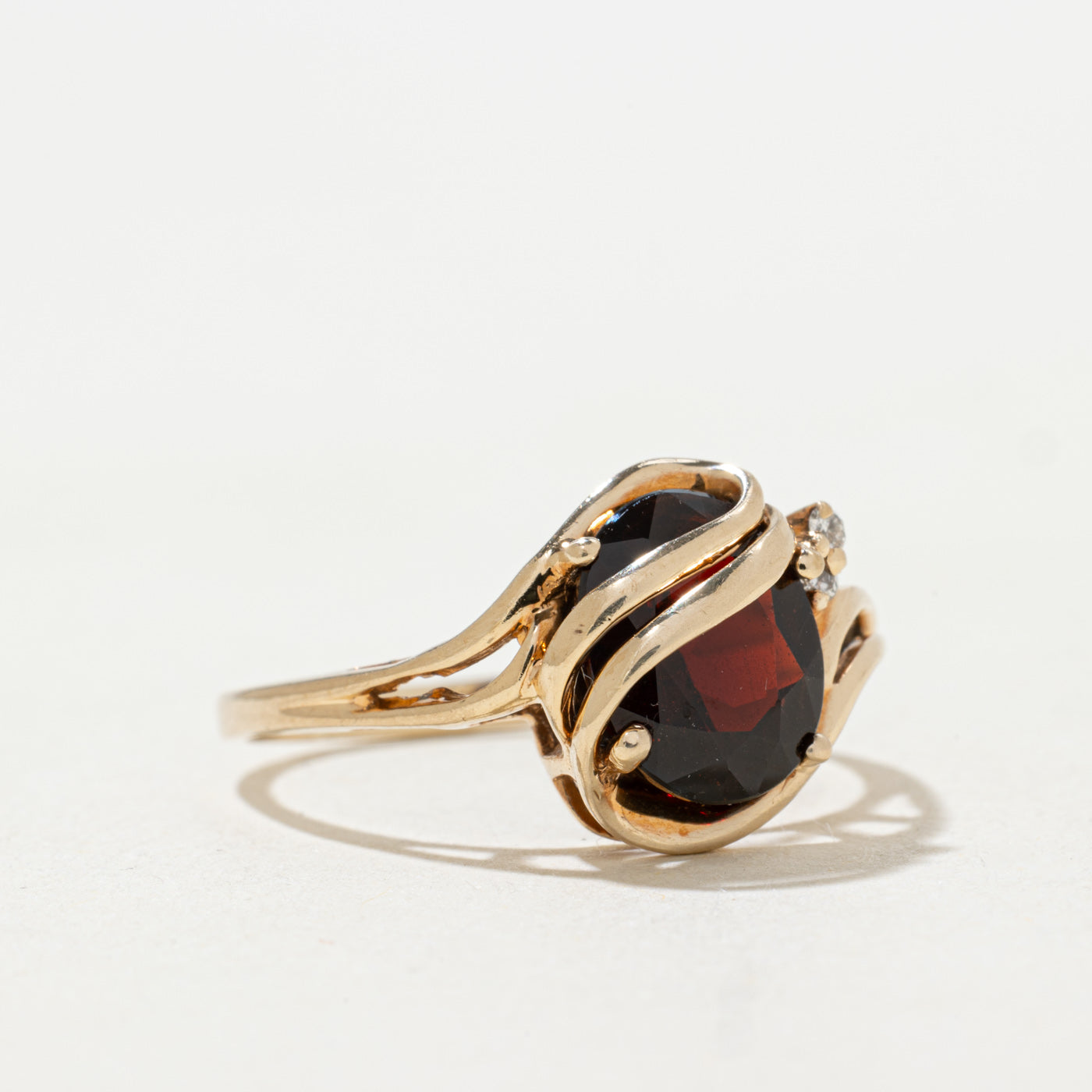 10k Wrapped Oval Cut Garnet & Diamond Accented Ring | SZ 9.5