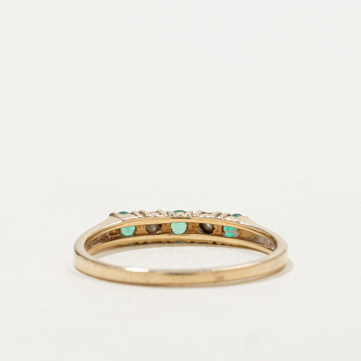 10k Five Stone Emerald & Diamond Band | SZ 8.0