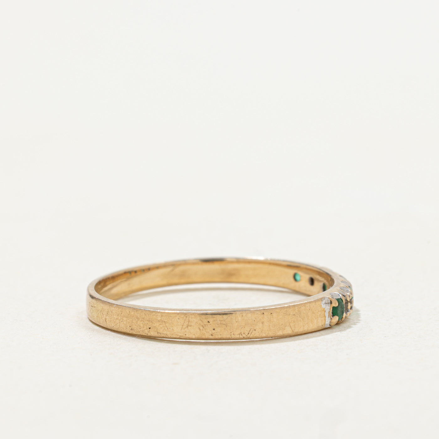 10k Seven Stone Round Cut Emerald & Diamond Band | SZ 7.75