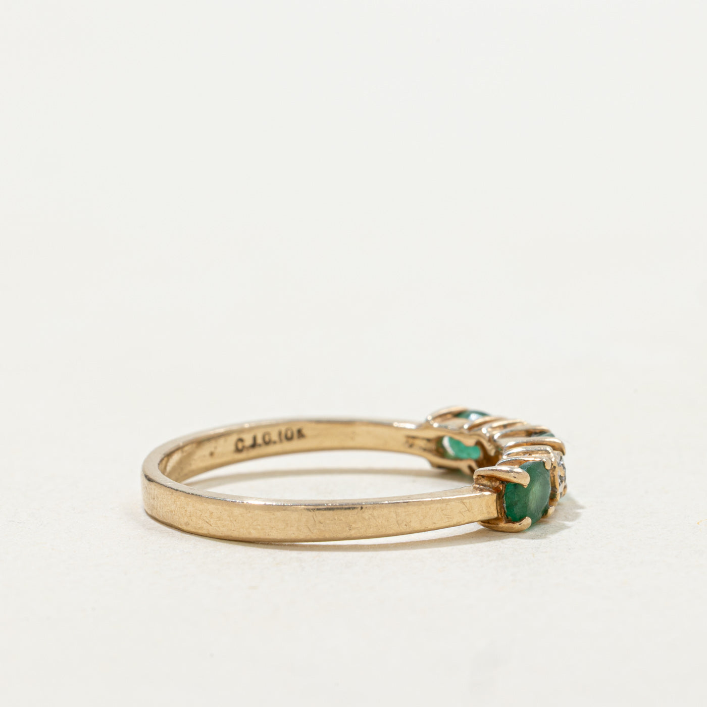 10k Three Stone Oval Cut Emerald & Diamond Band | SZ 7.0