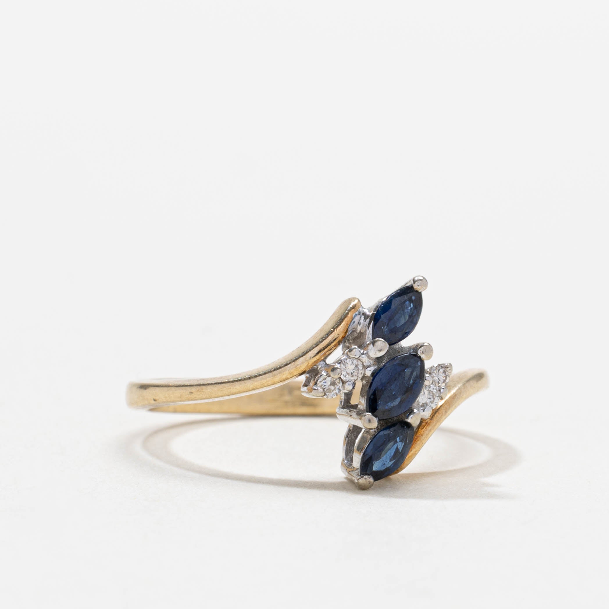 10k Three Sapphire & Diamond Cluster Bypass Ring | SZ 6.25
