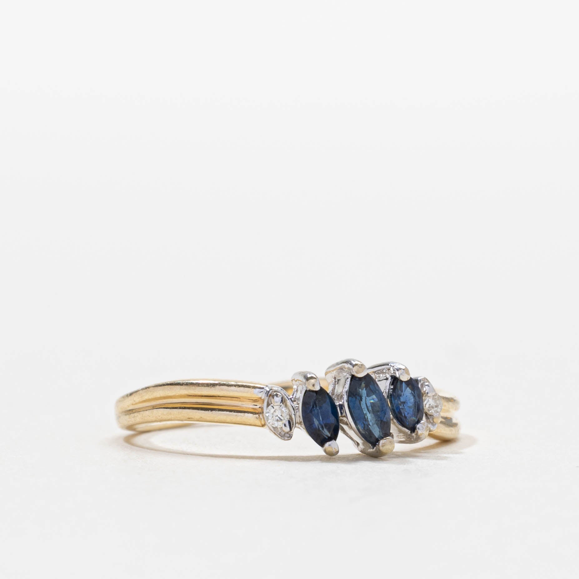 10k Three Stone Sapphire & Diamond Accented Grooved Ring | SZ 5