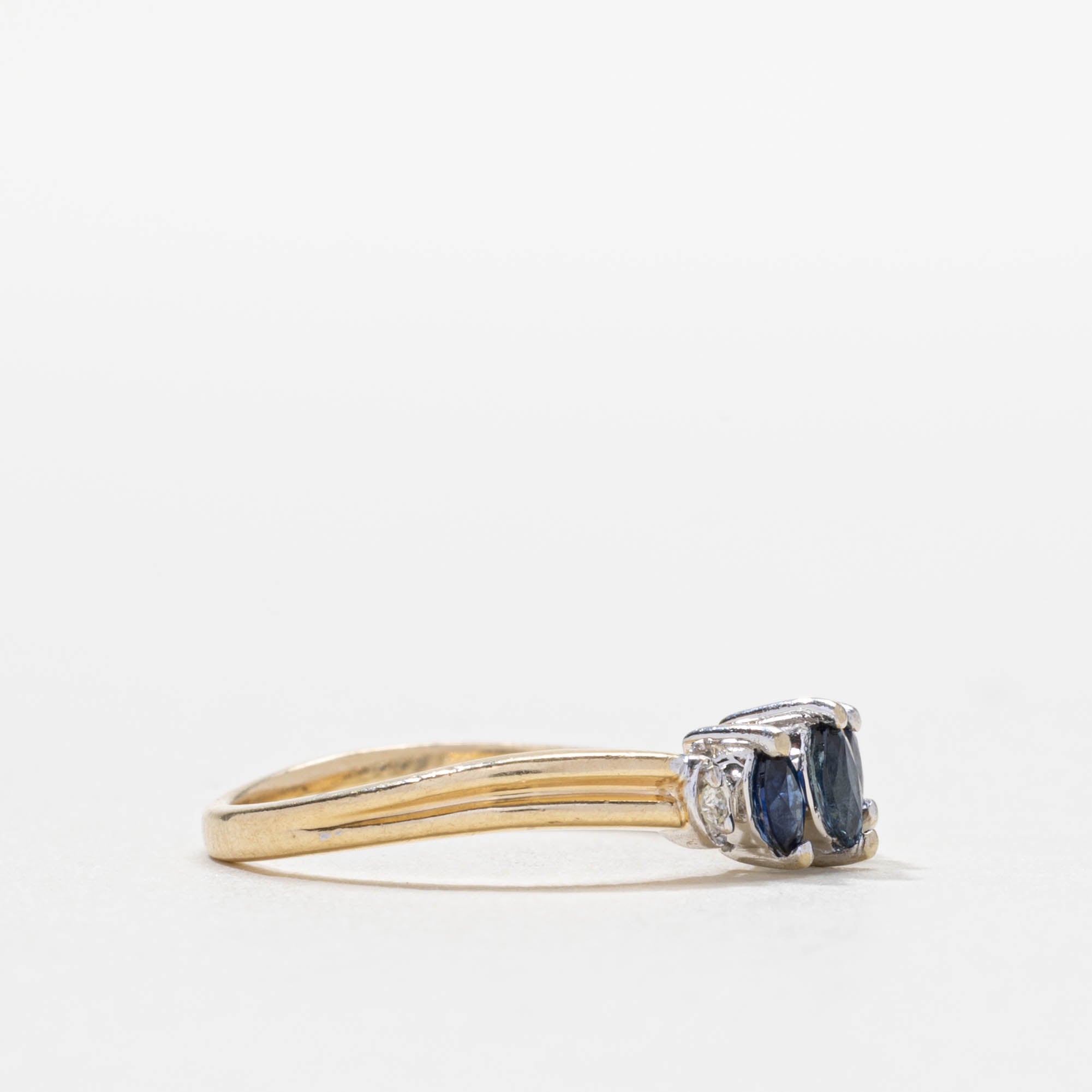 10k Three Stone Sapphire & Diamond Accented Grooved Ring | SZ 5