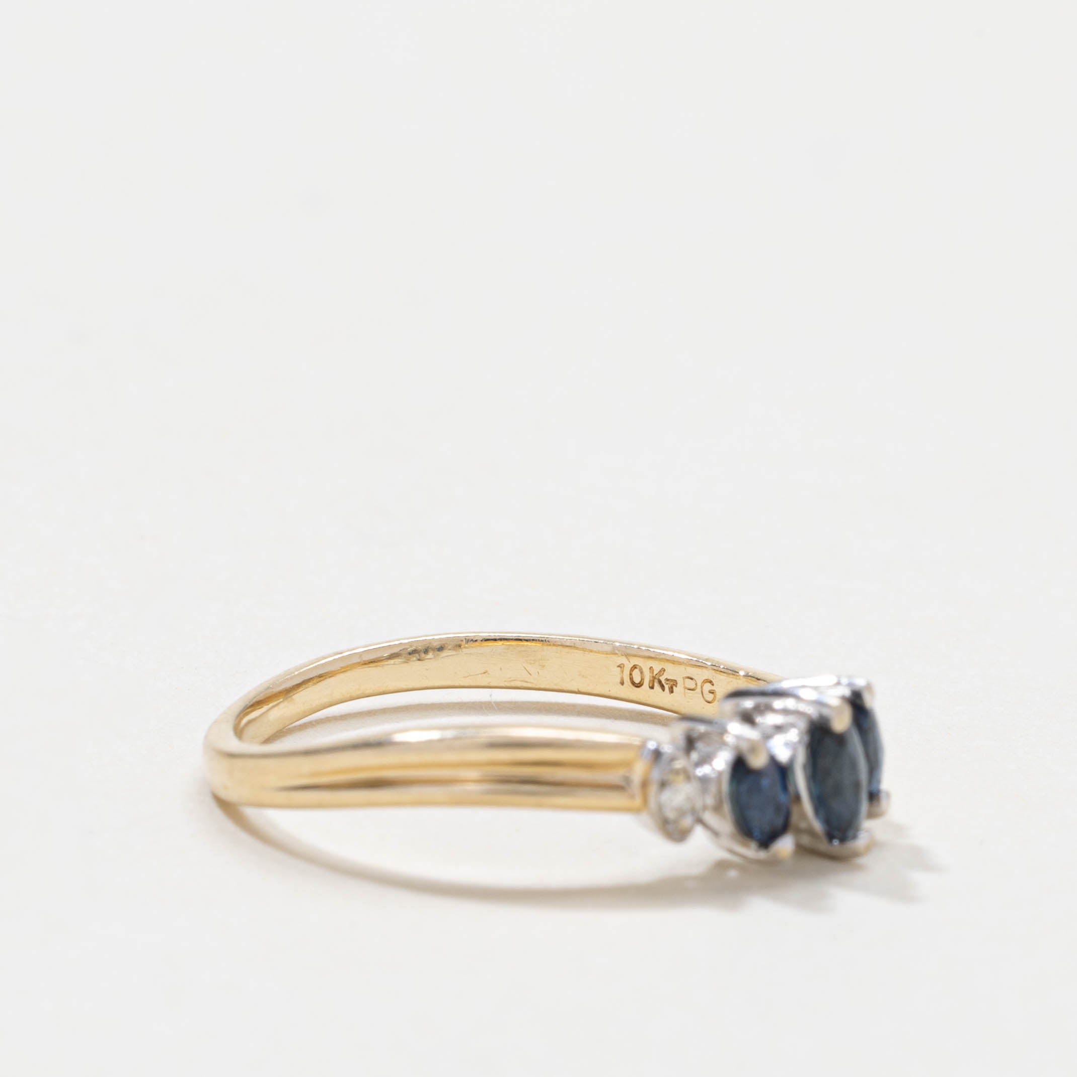 10k Three Stone Sapphire & Diamond Accented Grooved Ring | SZ 5
