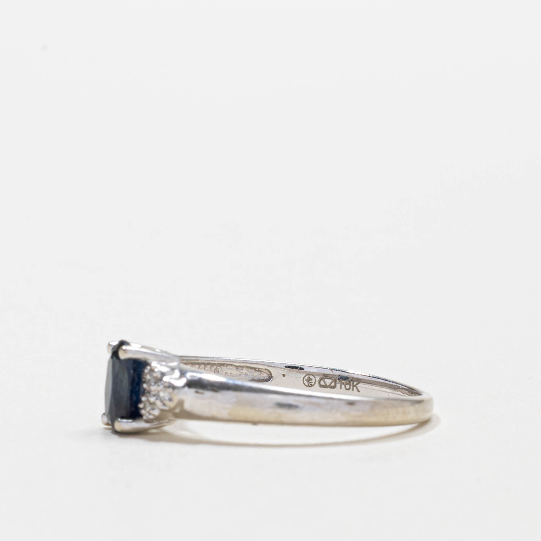 10k Oval Cut Sapphire & Diamond Accented Ring | SZ 6.5