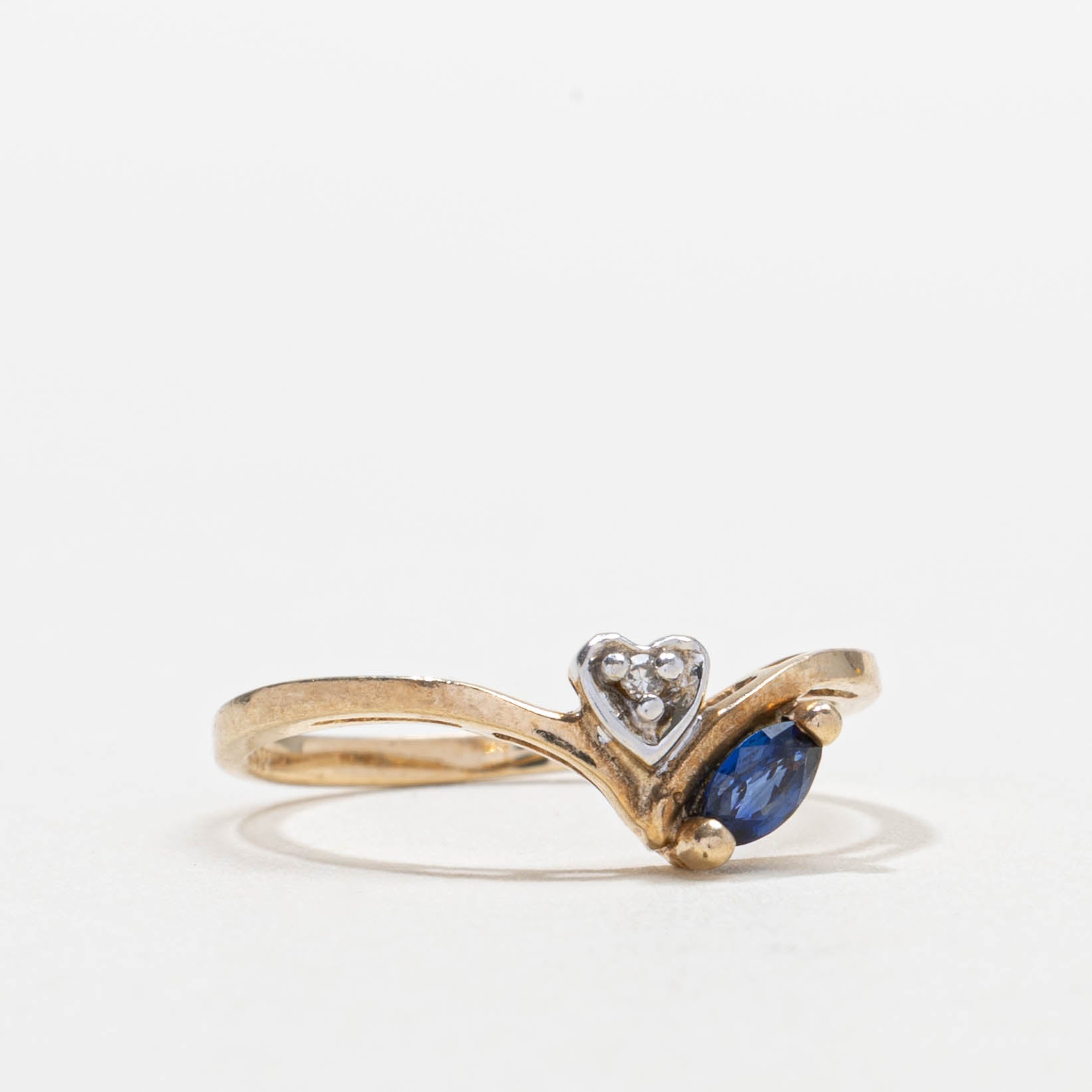 10k Sapphire & Diamond Heart Chevron Ring | SZ 6.25