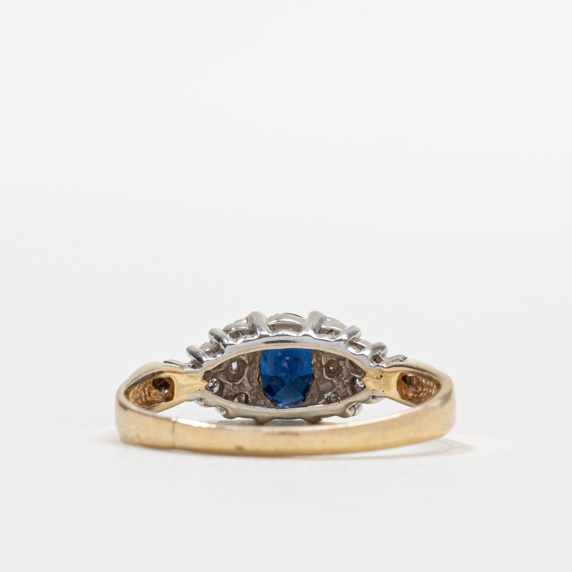 14k Oval Cut Sapphire & Diamond Accented Ring | SZ 7