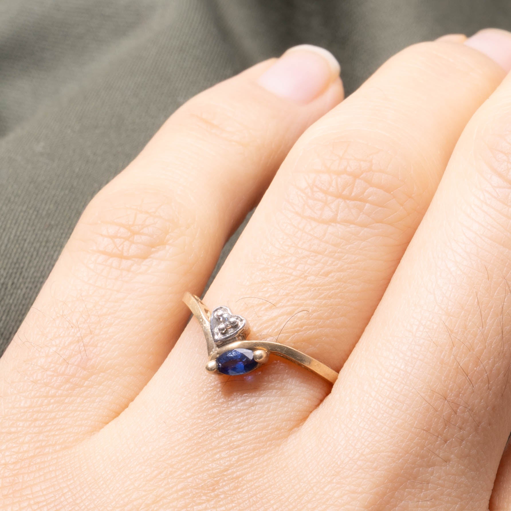 10k Sapphire & Diamond Heart Chevron Ring | SZ 6.25