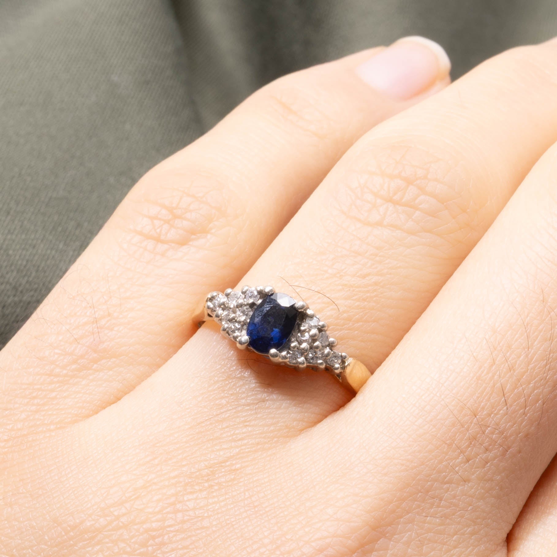 14k Oval Cut Sapphire & Diamond Accented Ring | SZ 7