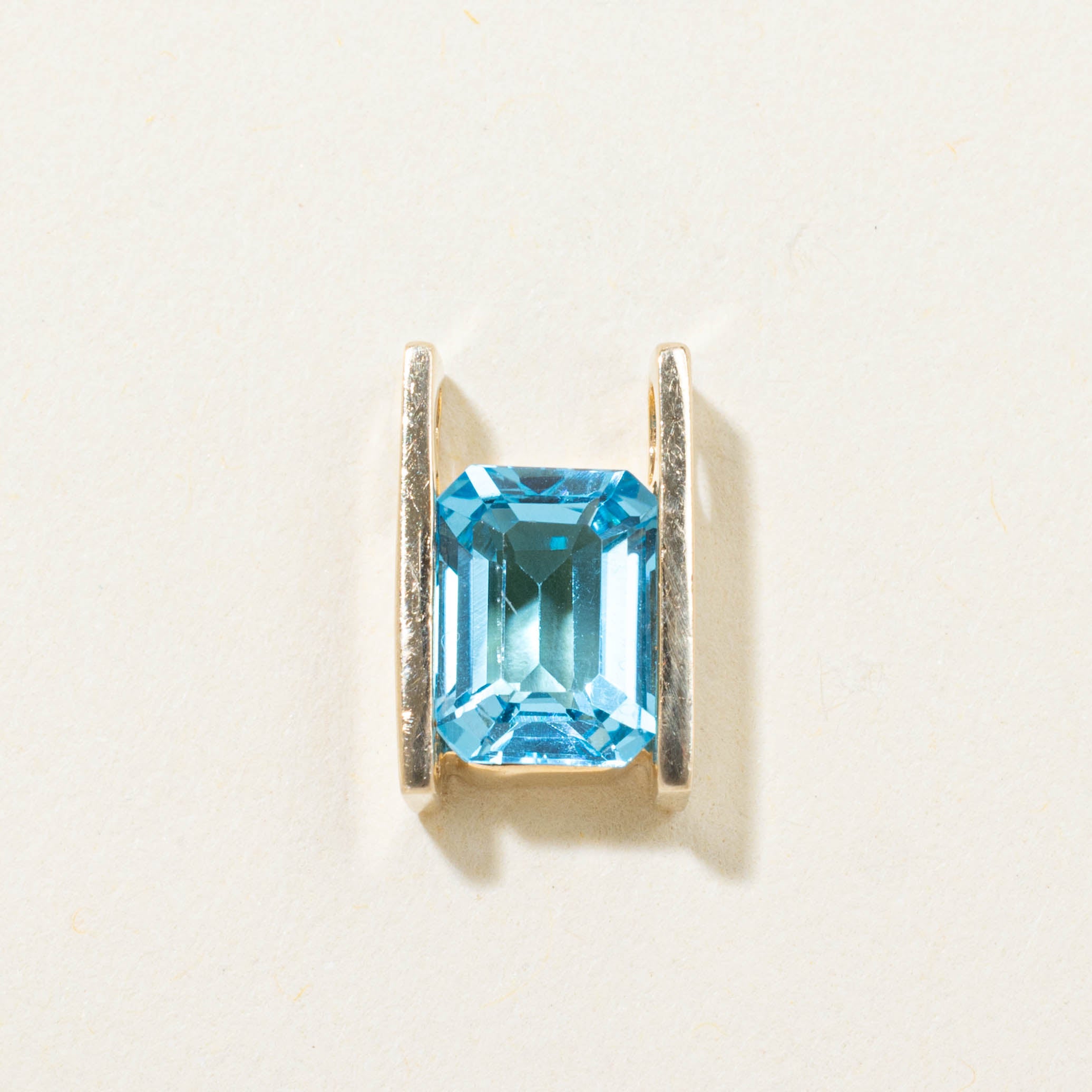 10k Solitaire Blue Topaz Geometric Pendant | 1.62ct