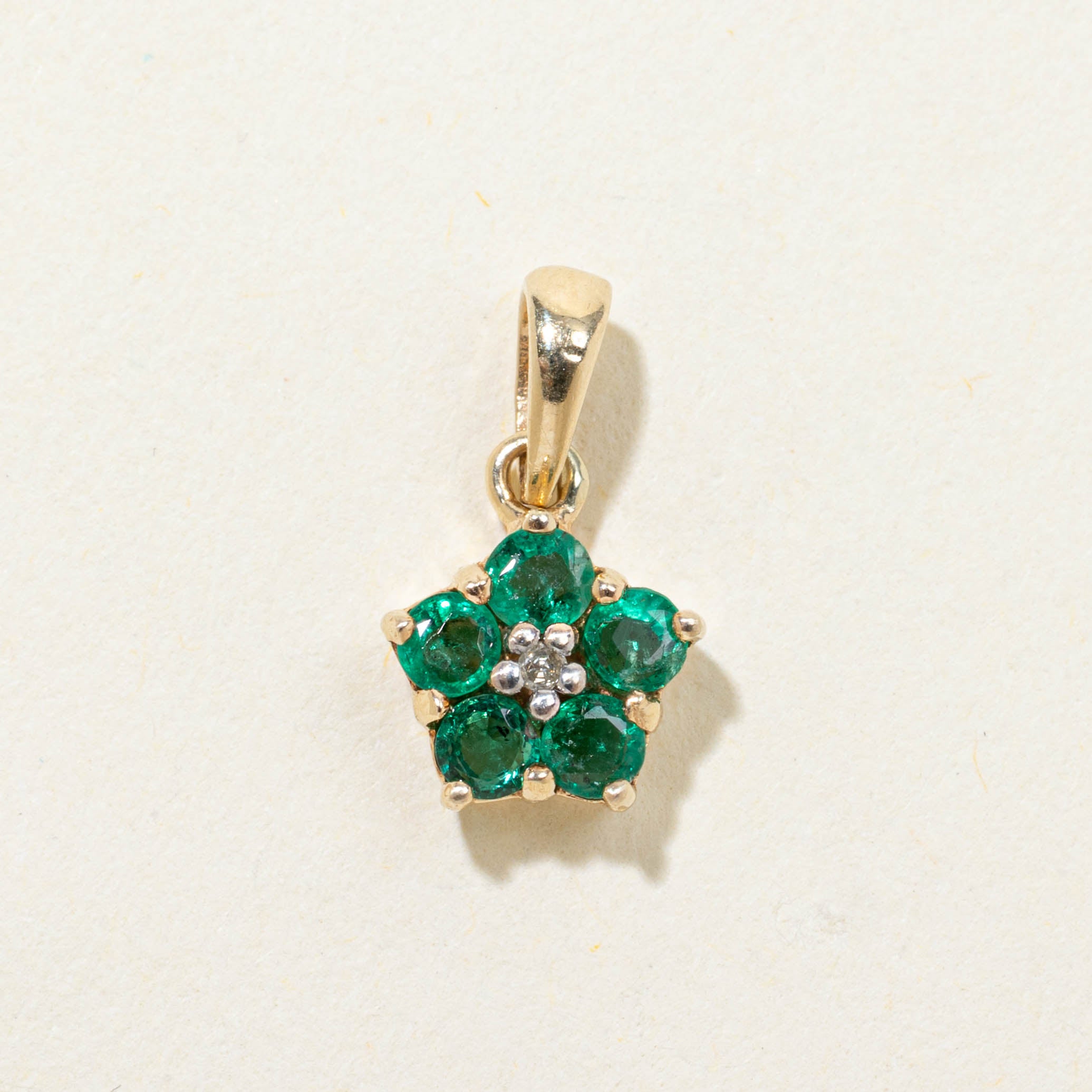 10k Emerald & Diamond Floral Cluster Pendant | 0.12ctw 0.01ctw