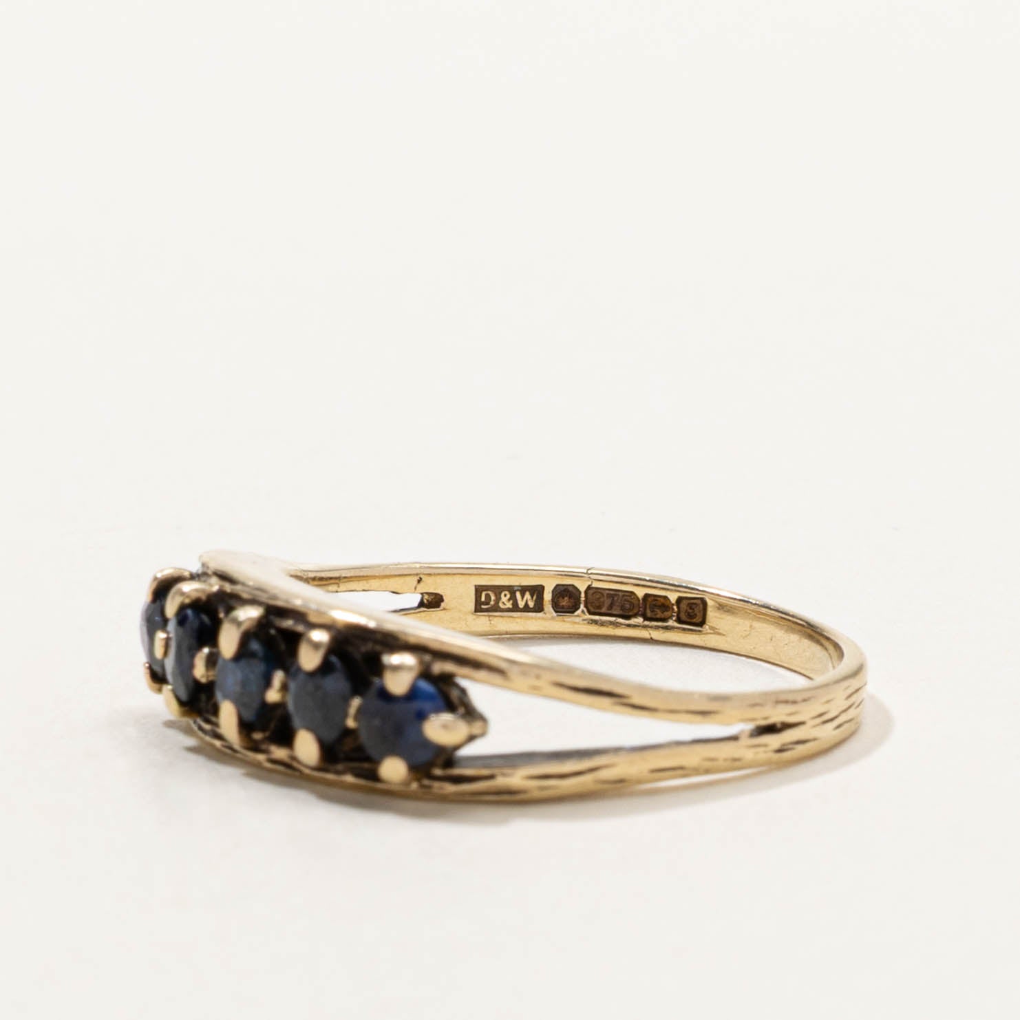 1979 London Five Stone Sapphire Split Shank Ring | SZ 7.25