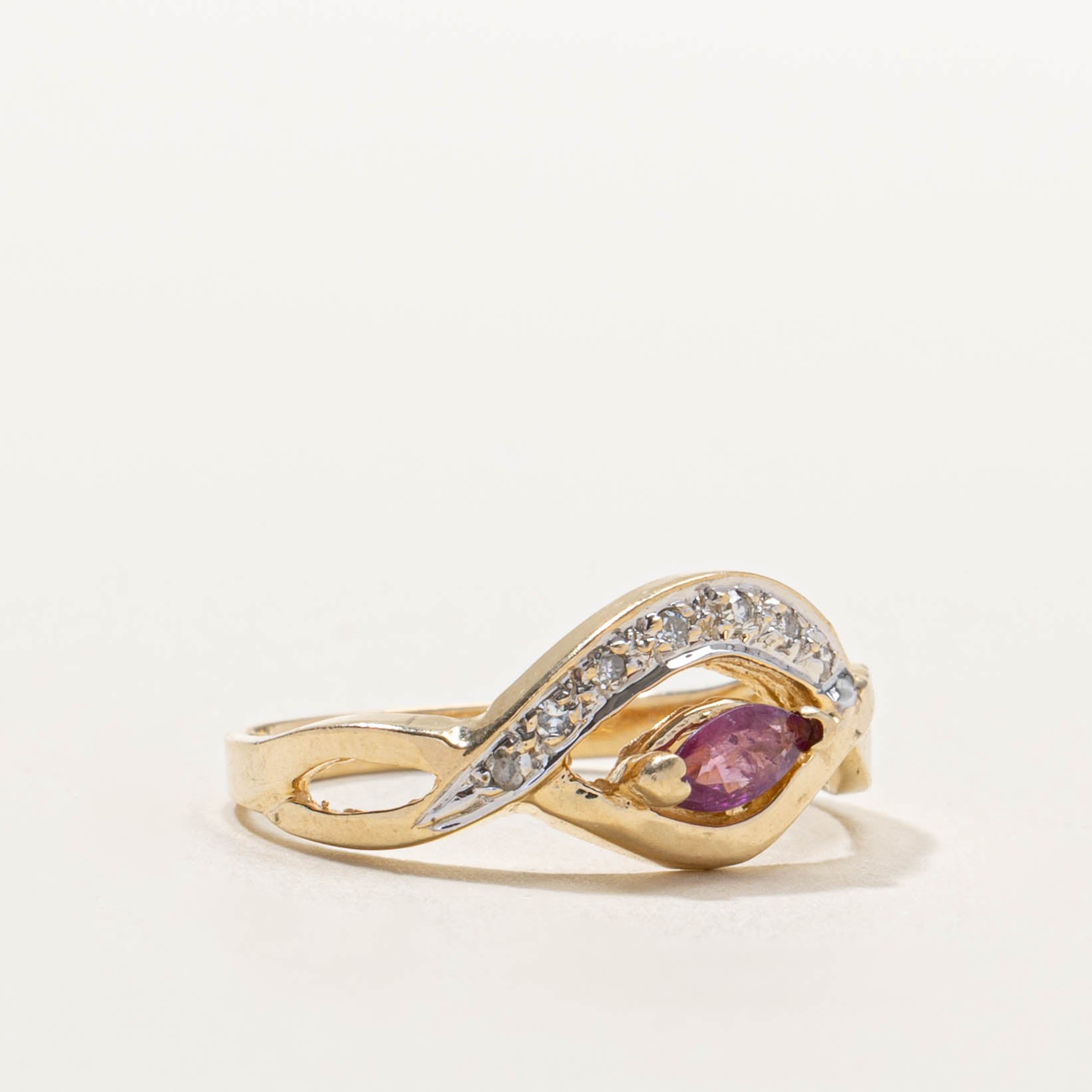 10k Ruby & Diamond Waterfall Twisted Ring | SZ 7